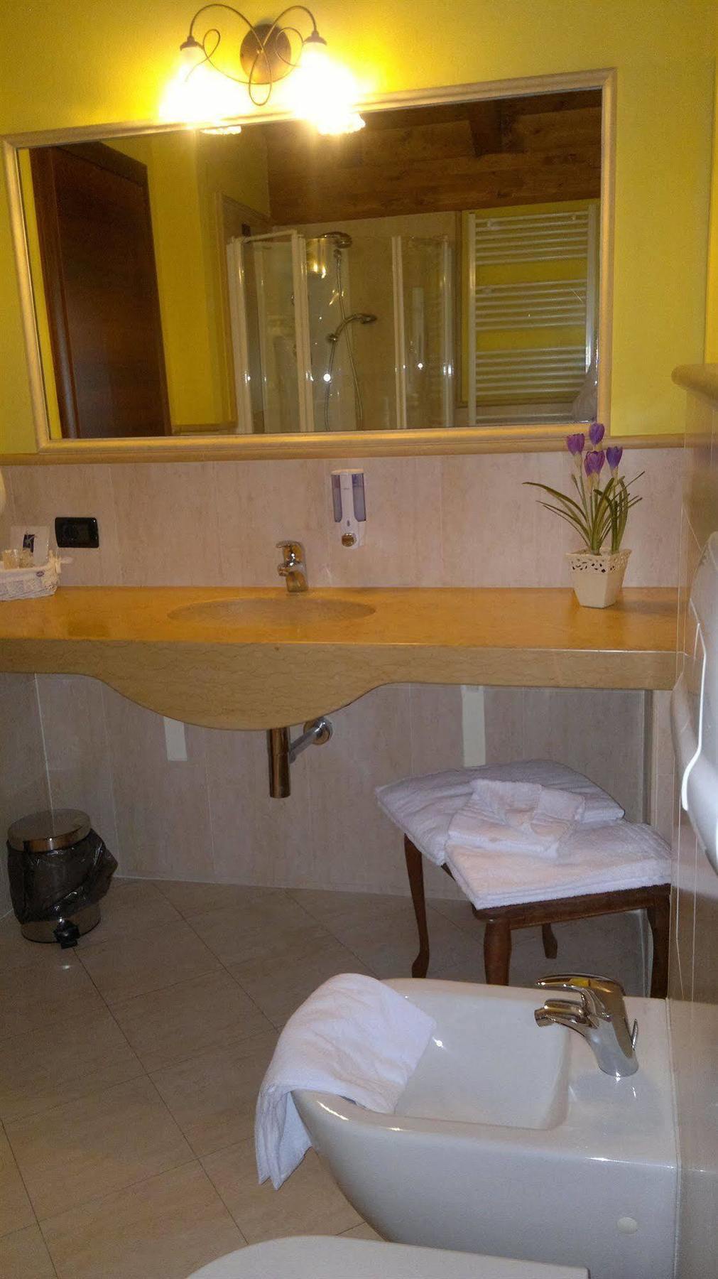 Albergo Ristorante Montebaldo Limone sul Garda Kültér fotó